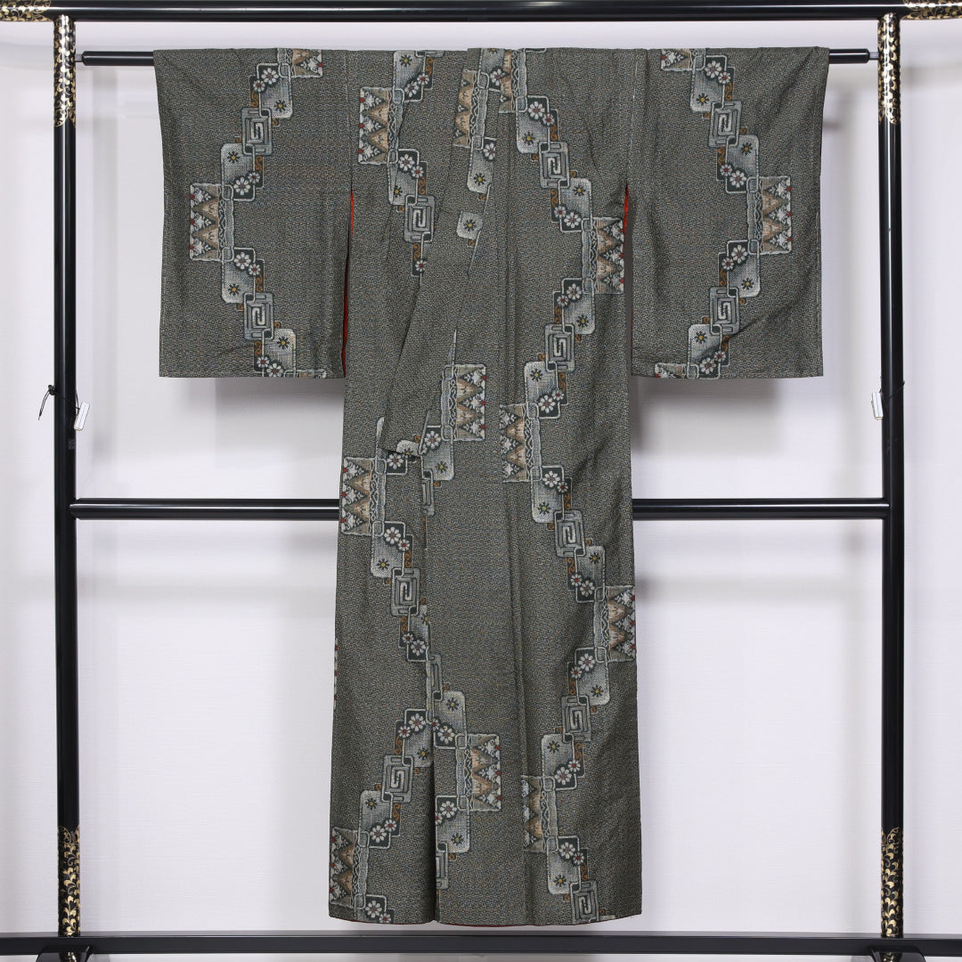 アンティーク 紬 袷 身丈149cm 裄丈62cm 正絹 Dランク バチ衿 XSサイズ 蜀江 菊 緑系 RP 1223-11402