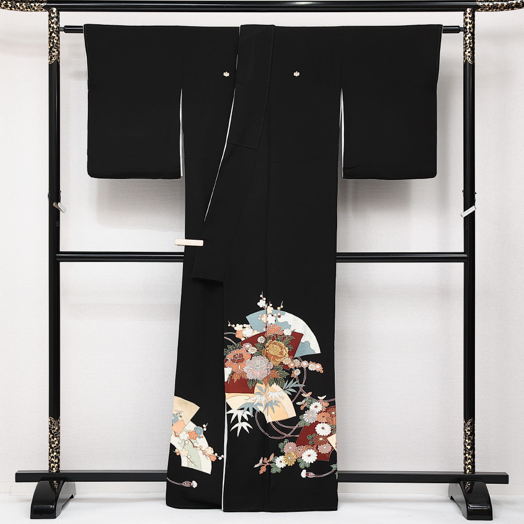 黒留袖 五つ紋 五三桐 身丈163cm 裄丈63.5cm Sランク 正絹 袷 比翼 広衿 L 刺繍 吉祥文様 フォーマル 古典的 華やか 黒系 1211-F0602