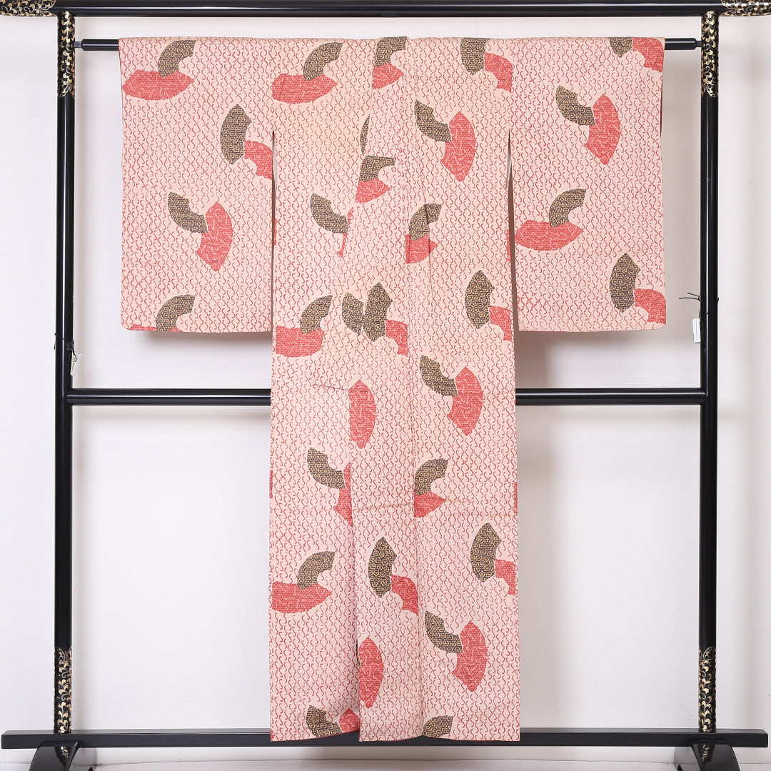 紬 袷 身丈152cm 裄丈65cm 正絹 Aランク Sサイズ バチ衿 カジュアル 扇 朱系 1216-03329