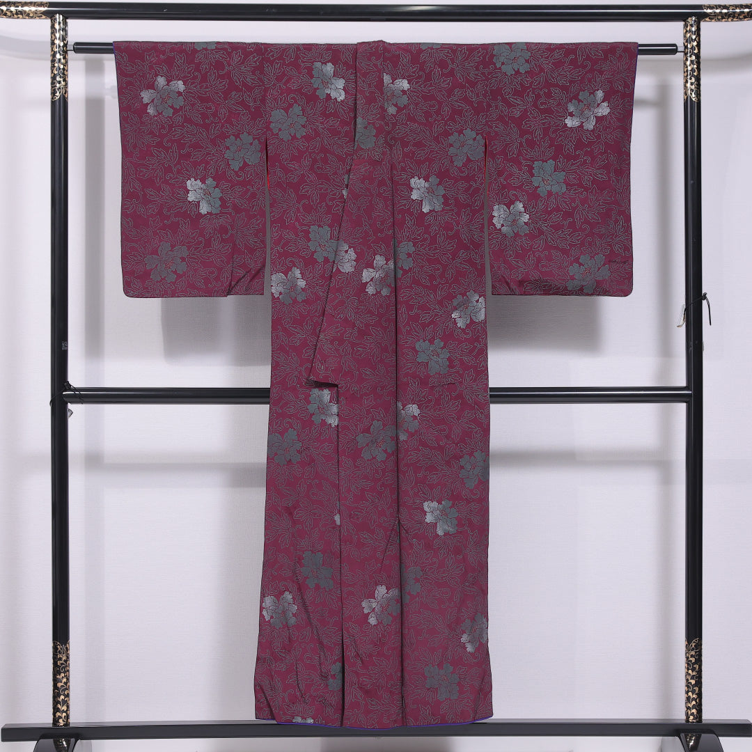 アンティーク 小紋 (紬) 袷 身丈150cm 裄丈66cm 正絹 Dランク バチ衿 Sサイズ 牡丹 紫系 RP 1221-11674