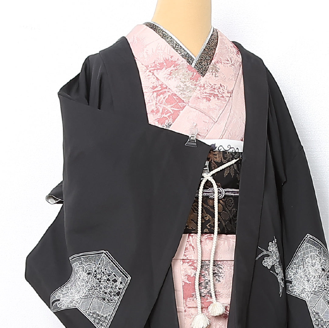 黒羽織 袷 身丈81cm 裄丈65cm 正絹 Bランク インフォーマル Mサイズ 紐あり 菊 吉祥文様 黒系 RP 1233-12737
