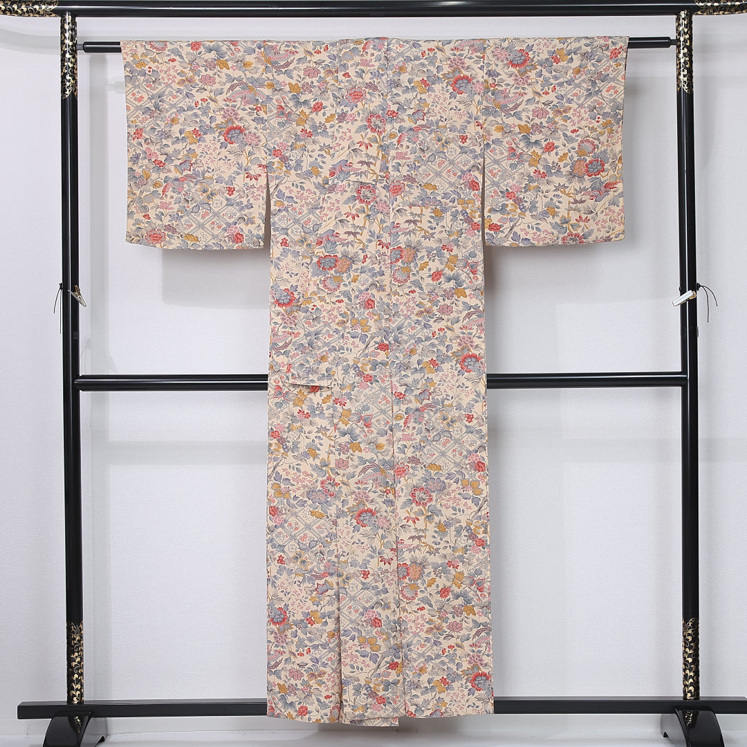 小紋 単衣 身丈155cm 裄丈63cm 正絹 Bランク インフォーマル 広衿 Mサイズ 居敷当て 花喰鳥 牡丹 ベージュ系 RP 1221-12321