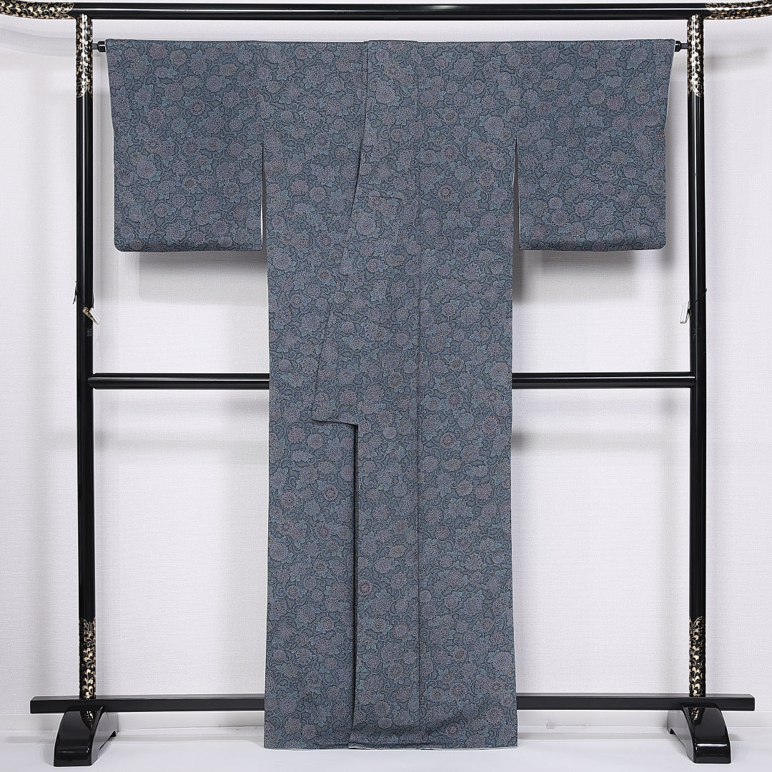江戸小紋 (ちりめん) 袷 身丈162cm 裄丈67cm 正絹 Sランク インフォーマル 広衿 Lサイズ 伝統工芸伝承者 今坂國雄 作家物 落款 菊唐草 ちりめん 青系 M4 1220-11236