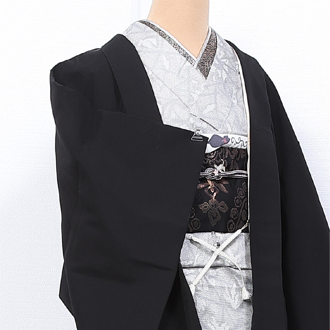 黒羽織 袷 身丈78cm 裄丈64cm 正絹 Aランク インフォーマル Mサイズ 紐あり 桜 柏 黒系 RP 1233-11132