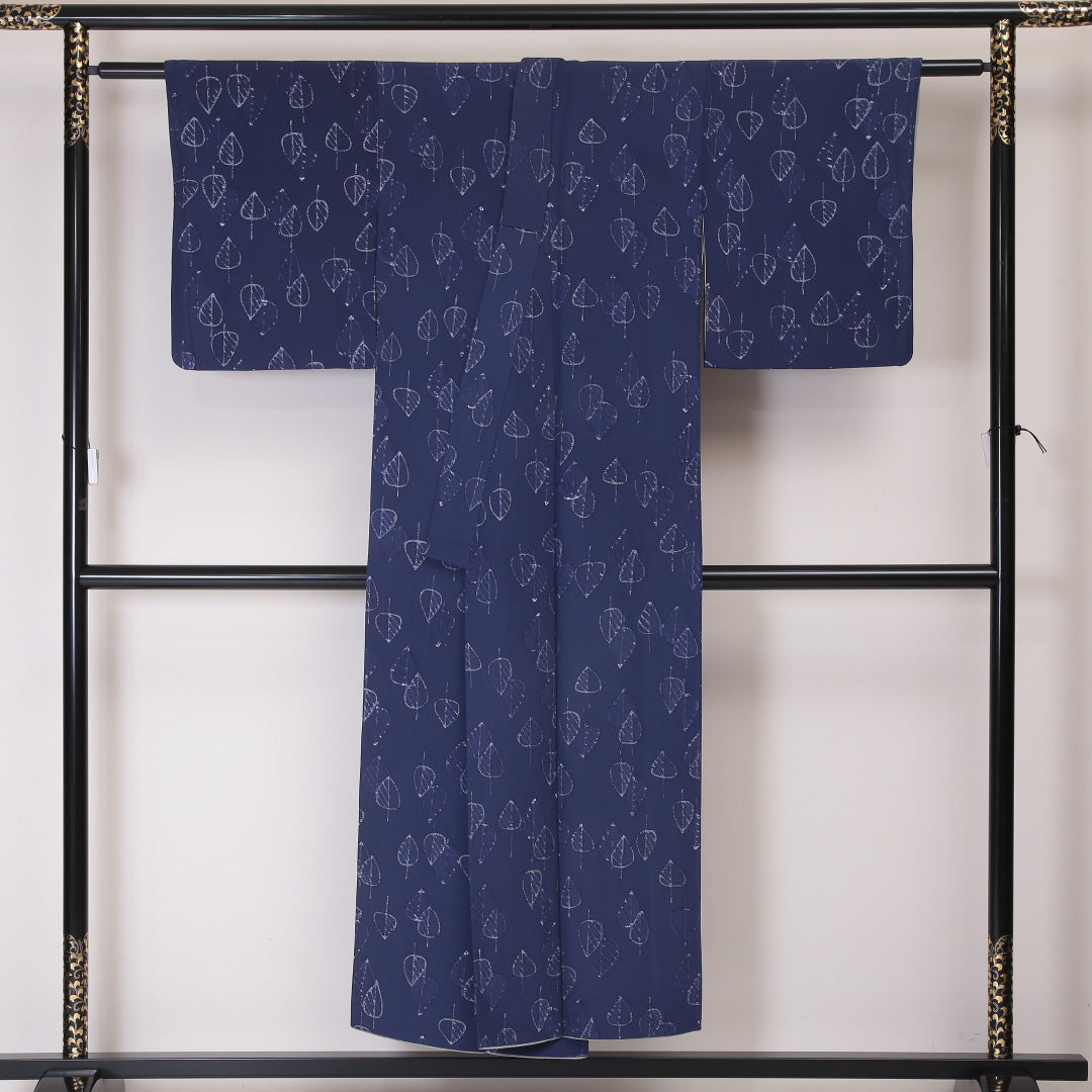 小紋 袷 身丈148cm 裄丈62cm 正絹 Bランク インフォーマル バチ衿 XSサイズ 植物柄 紺系 RP 1221-02084