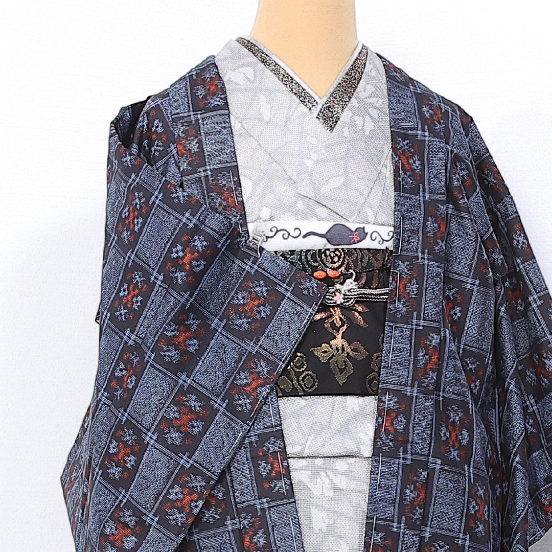 羽織 (大島紬) 袷 身丈79cm 裄丈65cm 正絹 Aランク インフォーマル Mサイズ 紐あり 井絣 青系 RP 1232-10780