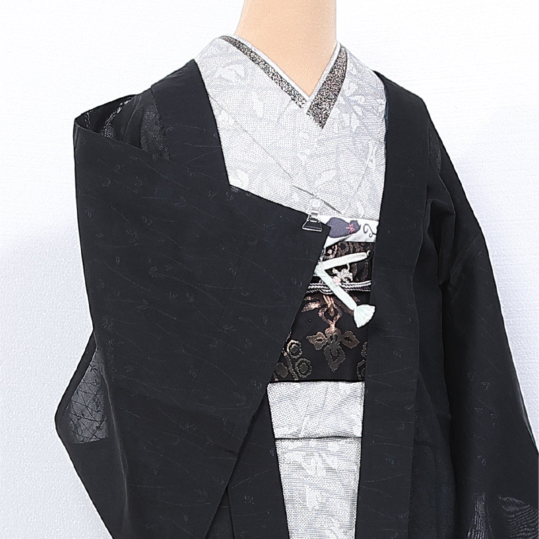 夏物 黒羽織 二重紗 身丈78cm 裄丈62cm 正絹 Sランク インフォーマル Sサイズ 絵羽羽織 紐あり 芝草 黒系 M4 1233-11152