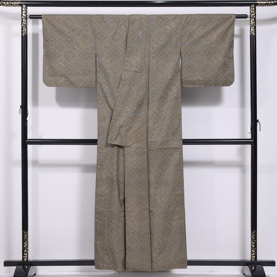 大島紬 袷 身丈156cm 裄丈62cm 正絹 Aランク インフォーマル 広衿 Mサイズ 幾何学柄 茶系 M4 1223-11612