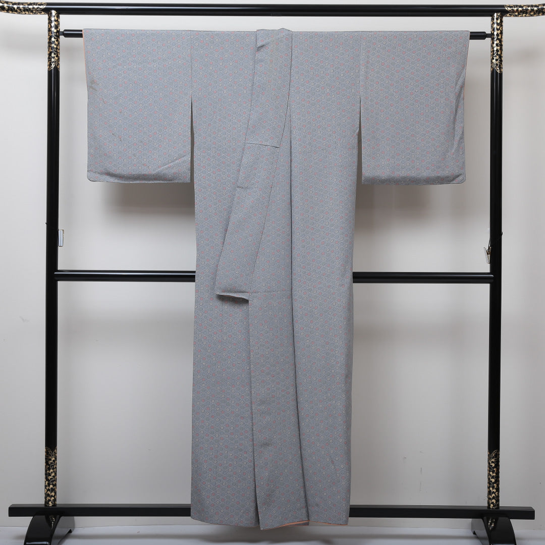洗える着物 小紋 袷 身丈154cm 裄丈63cm ポリエステル Cランク インフォーマル 広衿 Sサイズ 亀甲 梅鉢 グレー系 LP 1221-01319