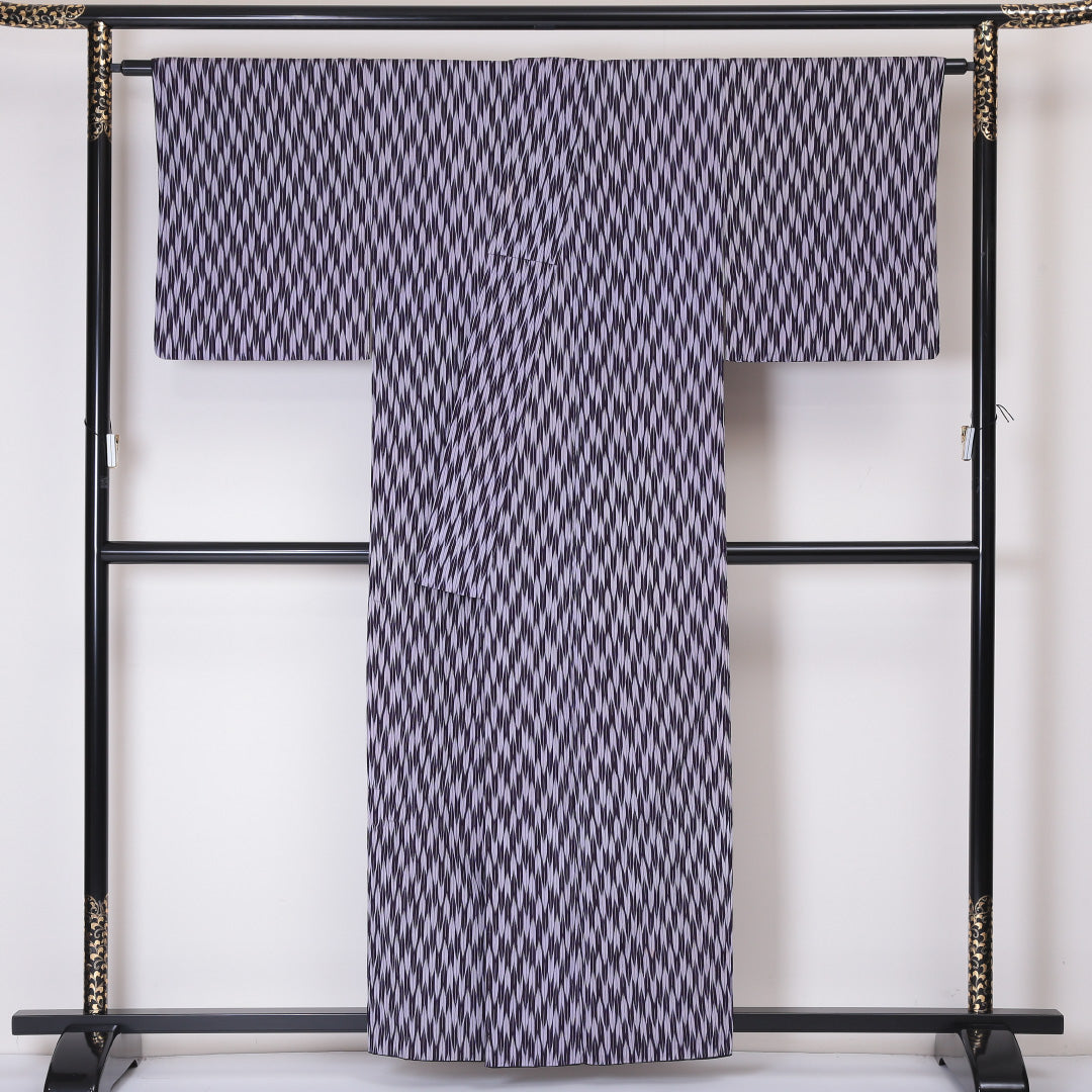 小紋 袷 身丈157cm 裄丈66cm 正絹 Cランク インフォーマル 広衿 Mサイズ 織り出し 矢絣 紫系 LP 1221-01995