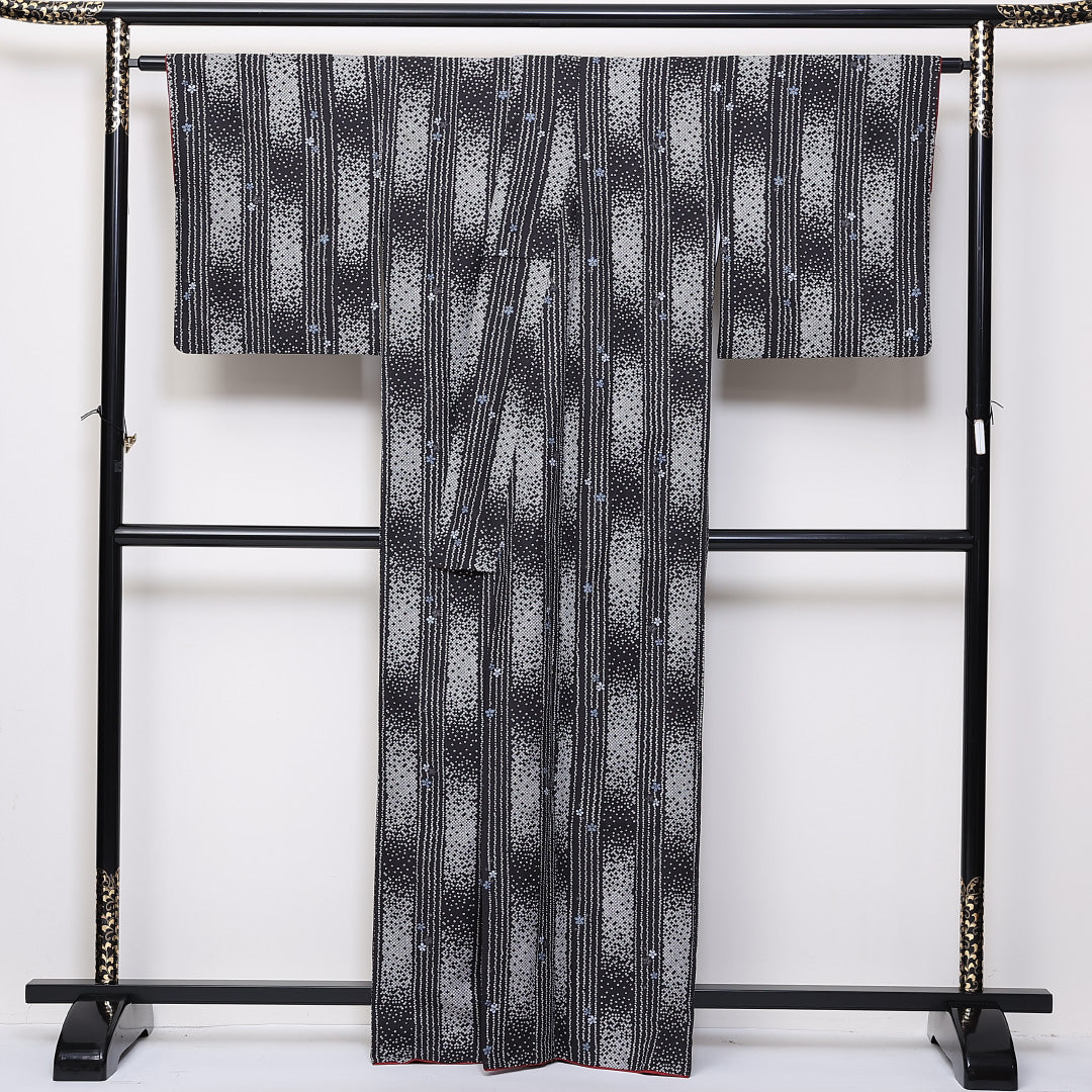 洗える着物 小紋 袷 身丈165cm 裄丈66cm ポリエステル Aランク インフォーマル 広衿 XLサイズ 創作柄 黒系 RP 1221-02412