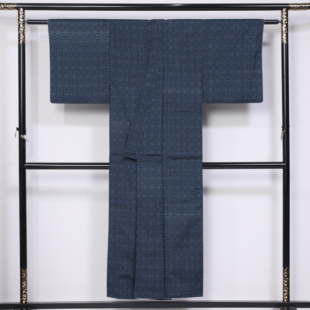 紬 袷 身丈149cm 裄丈62cm 正絹 Sランク カジュアル 広衿 XSサイズ 幾何学柄 紺系 RP 1223-11500