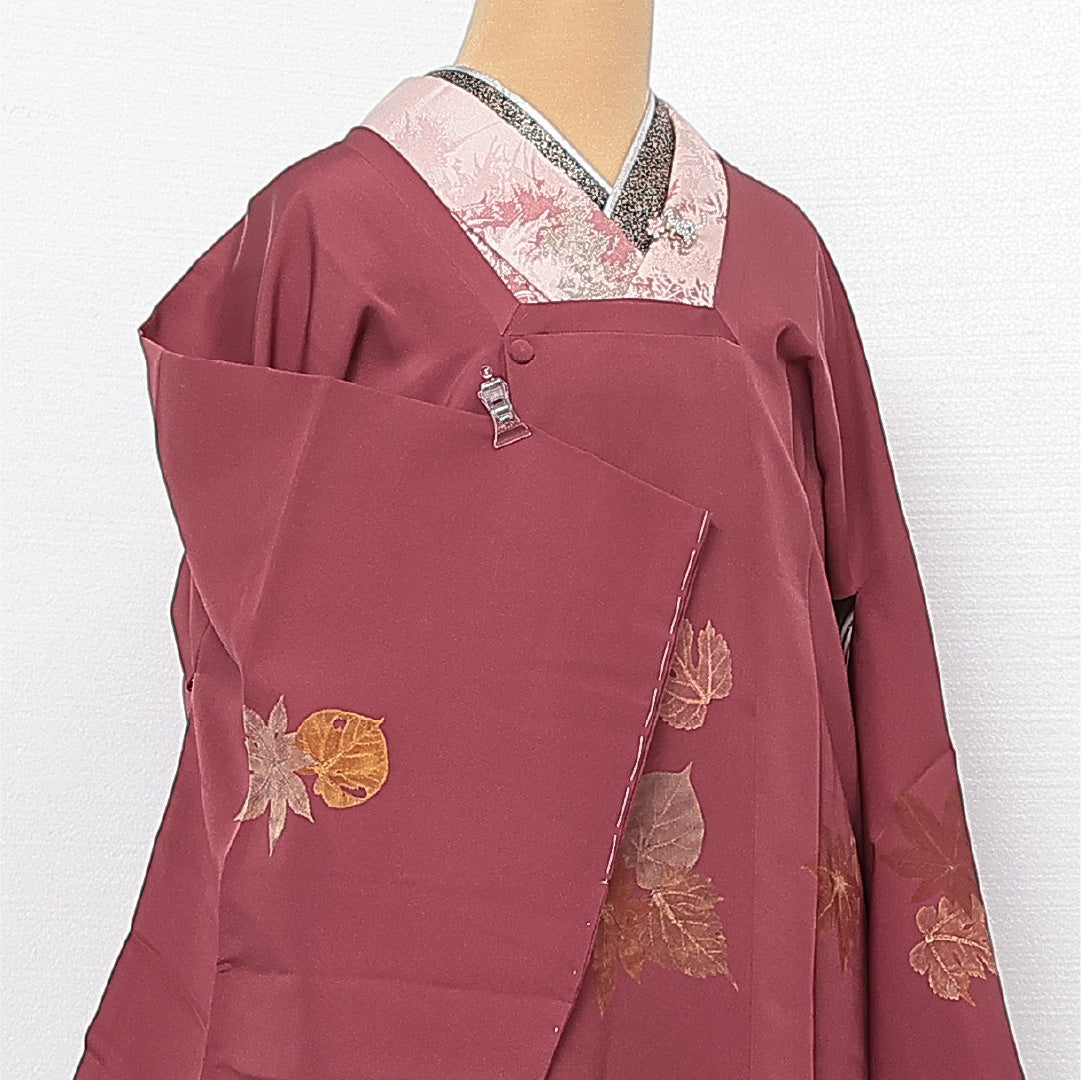 未使用品 道行コート 袷 身丈95cm 裄丈66cm 正絹 Sランク Mサイズ ポケットあり 落款 しつけ糸 紅葉 楓 ピンク系 RP 1237-13699