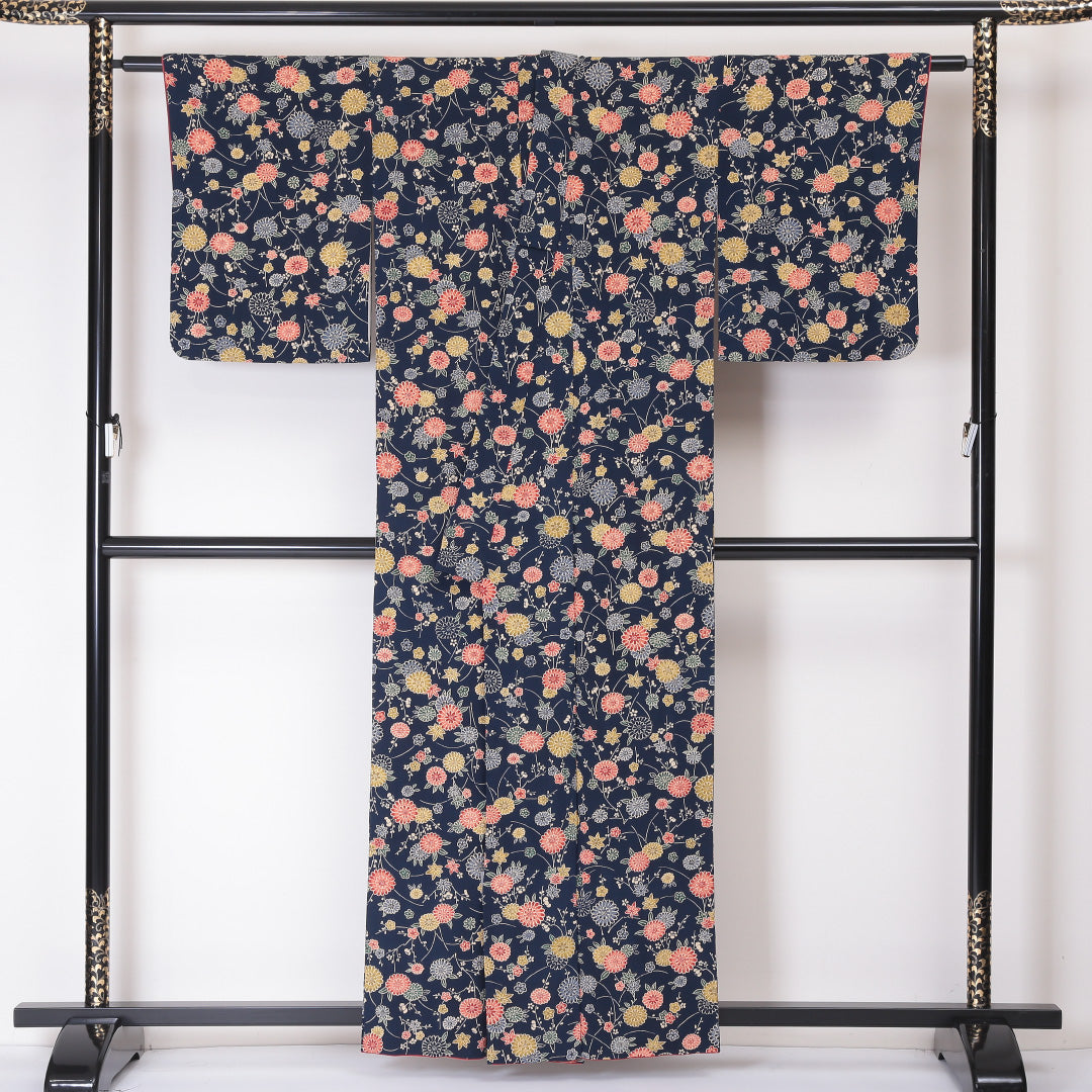小紋 袷 身丈157cm 裄丈65cm 正絹 Sランク インフォーマル バチ衿 Mサイズ 菊 紅葉 紺系 RP 1221-02059