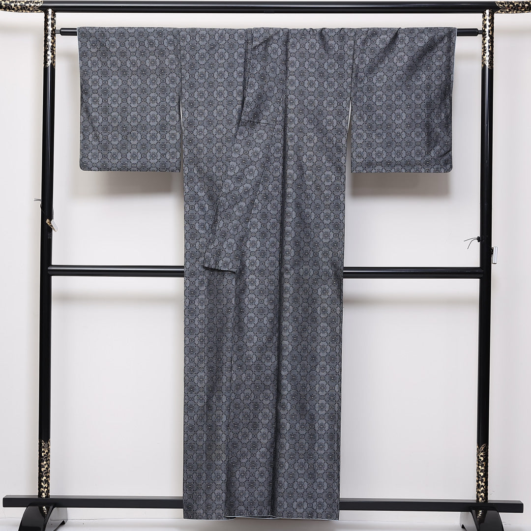 紬 袷 身丈157cm 裄丈63cm 正絹 Bランク カジュアル 広衿 Mサイズ 蜀江 グレー系 HP 1223-03856