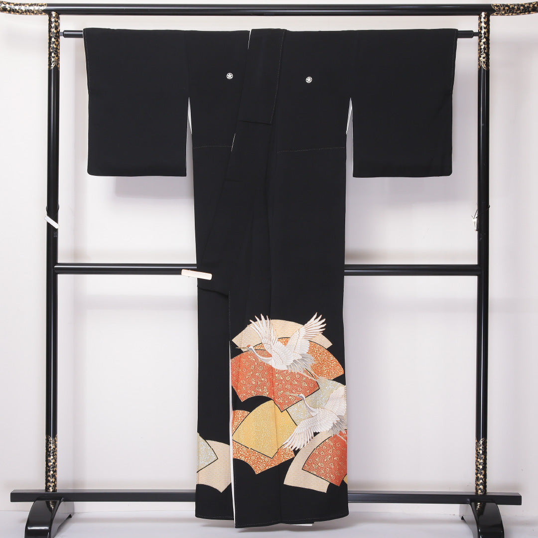 黒留袖 五つ紋 丸に橘 身丈159cm 裄丈65cm Aランク 正絹 袷 比翼 広衿 M 鶴 吉祥文様 扇 フォーマル 黒系 1211-F0234