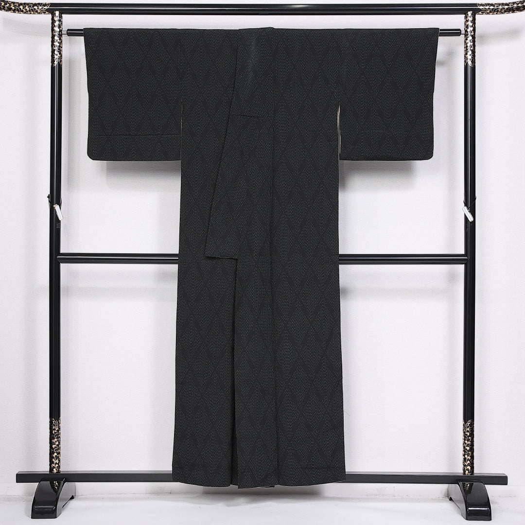 紬 身丈152.5cm 裄丈66.5cm S 正絹 Aランク 袷 広衿 菱柄 1216-10466