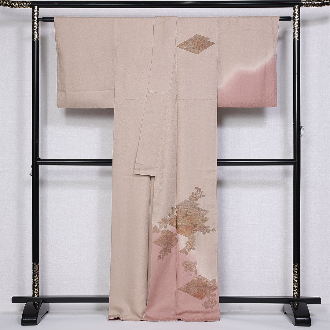 訪問着 身丈164cm 裄丈61.5cm Aランク 袷 一つ紋 正絹 広衿 汕頭刺繍 蘇州刺繍 松皮菱 菊 ぼかし 1212-10206