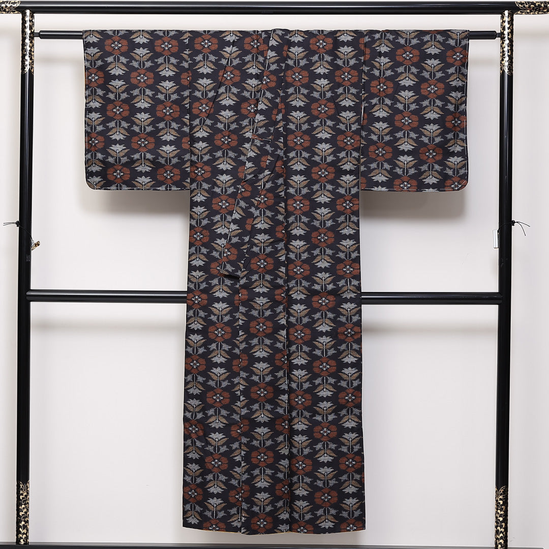 紬 袷 身丈146cm 裄61cm 正絹 レトロ 真綿紬 黒系 しつけ糸 Sランク 1216-01373