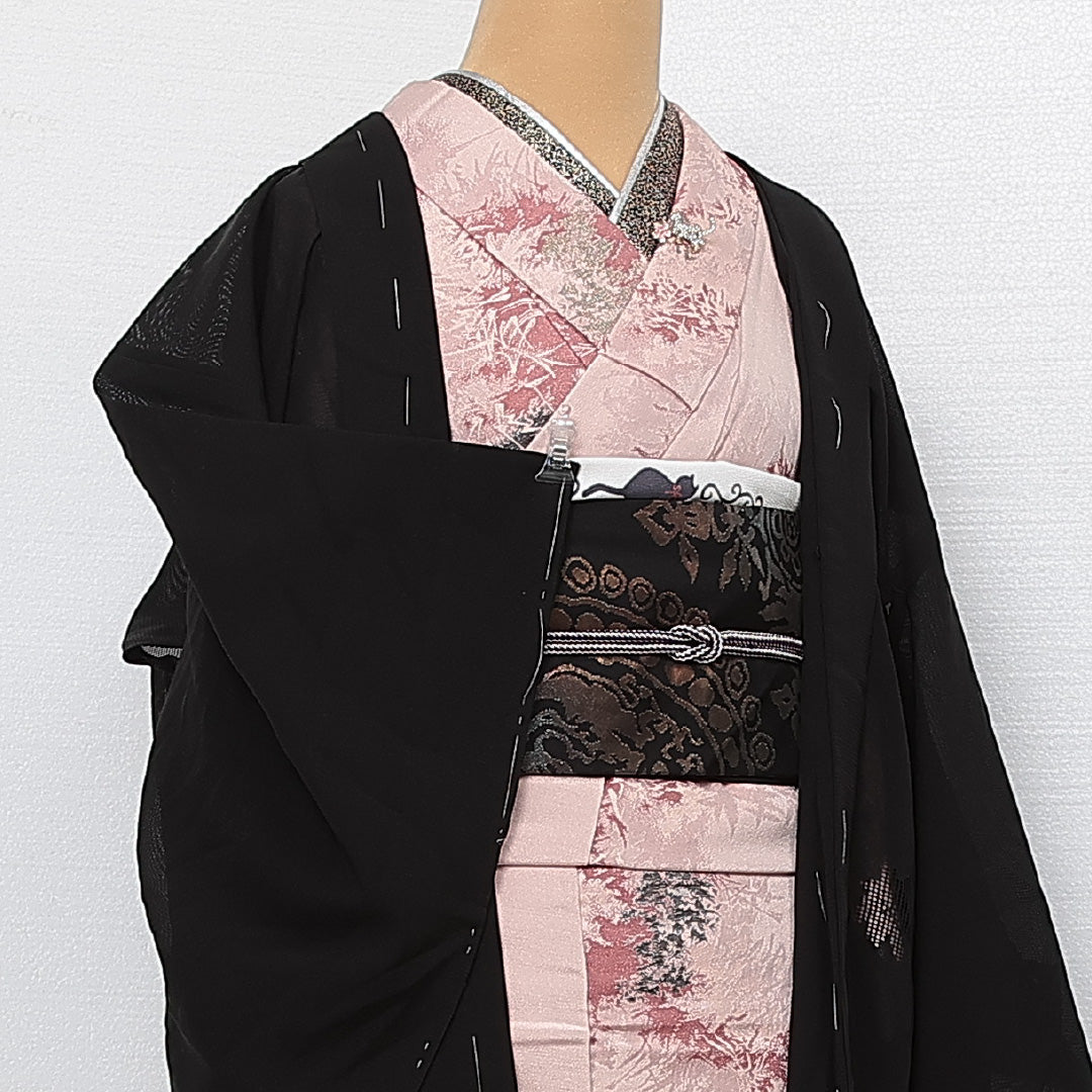 未使用品 黒羽織 絽 身丈80cm 裄丈65cm Sランク 正絹 Mサイズ インフォーマル しつけ糸 もじり織 鉄線 上品 落ち着き 黒系 1217-13849
