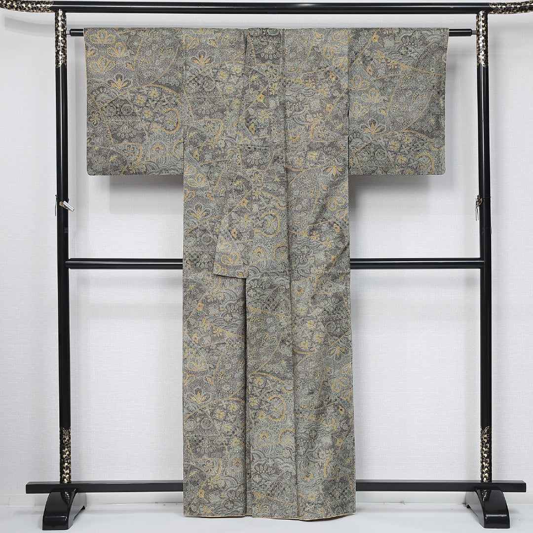 小紋 (お召) 袷 身丈160cm 裄丈64cm 正絹 Aランク インフォーマル 広衿 Lサイズ 花柄 緑系 RP 1221-11926