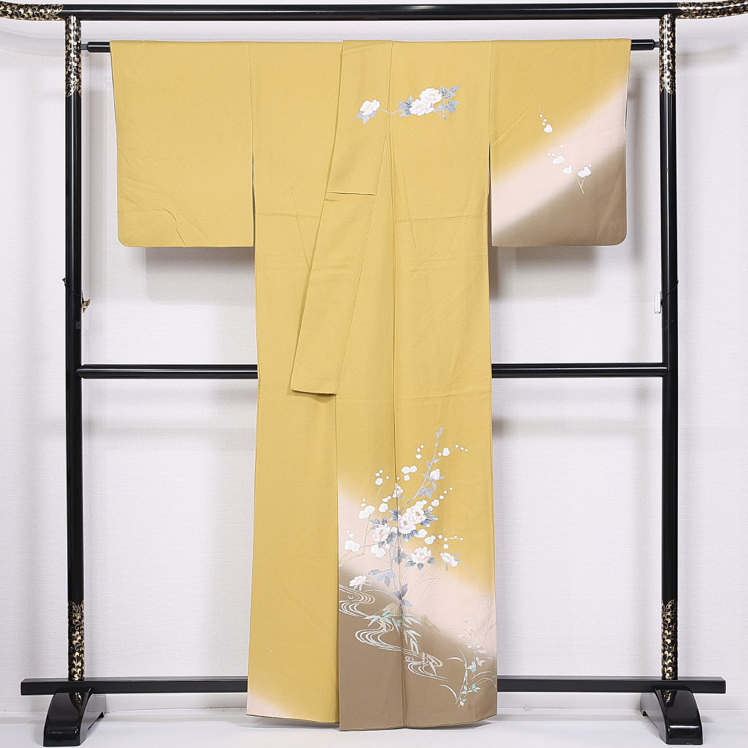 訪問着 袷 身丈158cm 裄丈63cm 正絹 Aランク セミフォーマル 広衿 Mサイズ ぼかし染 引箔 流水 牡丹 黄系 RP 1217-11180