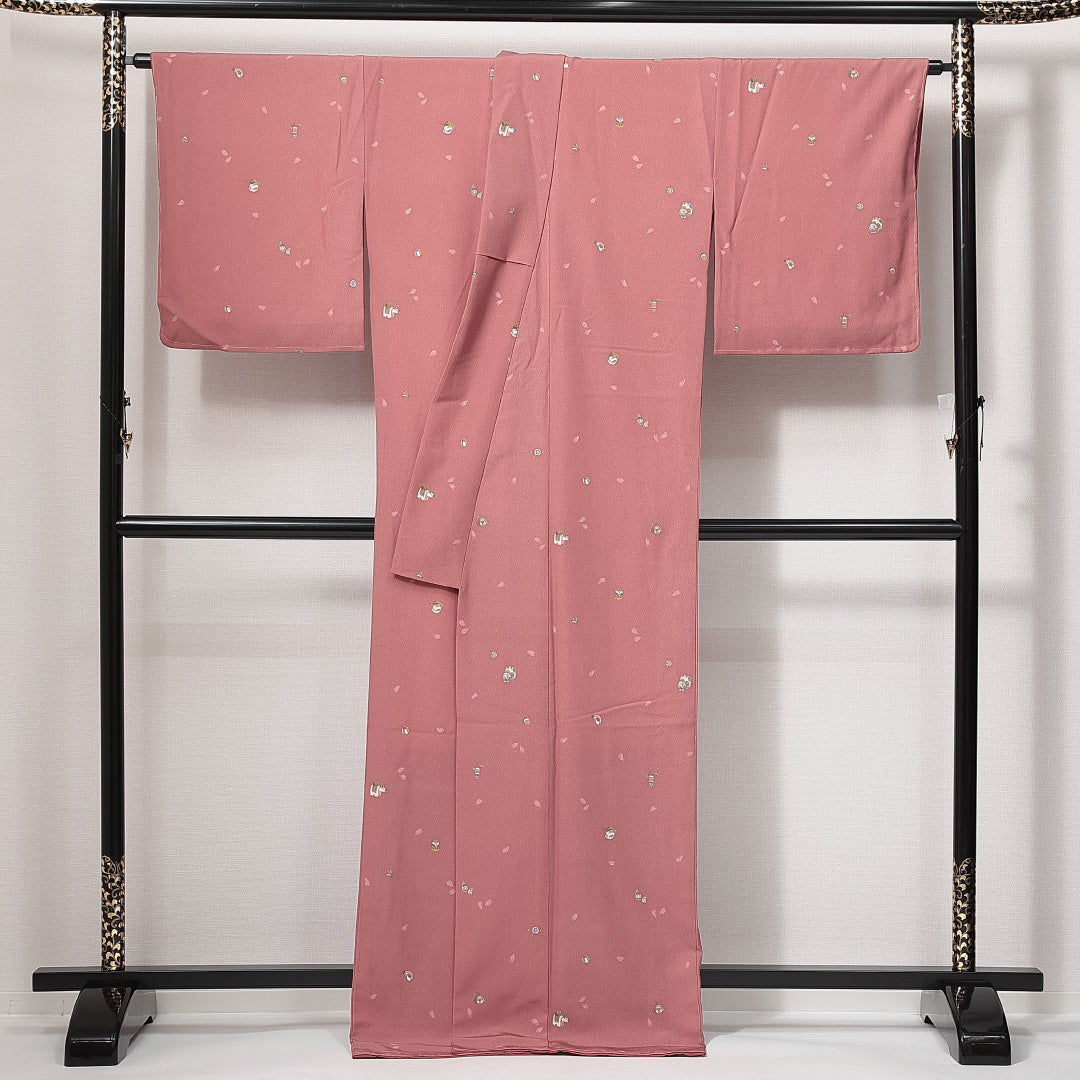 小紋 洗える着物 袷 身丈168cm 裄丈67cm ポリエステル Sランク XLサイズ 広衿 インフォーマル 猫 桜 ピンク系 1215-14826