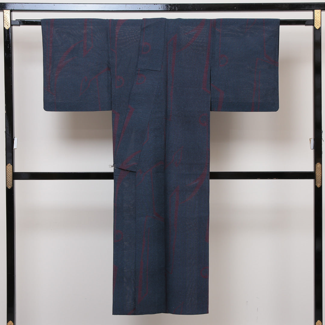 夏物 紬 夏紬 身丈142cm 裄丈63cm 正絹 Sランク カジュアル 広衿 XSサイズ 創作柄 紺系 RP 1223-02868