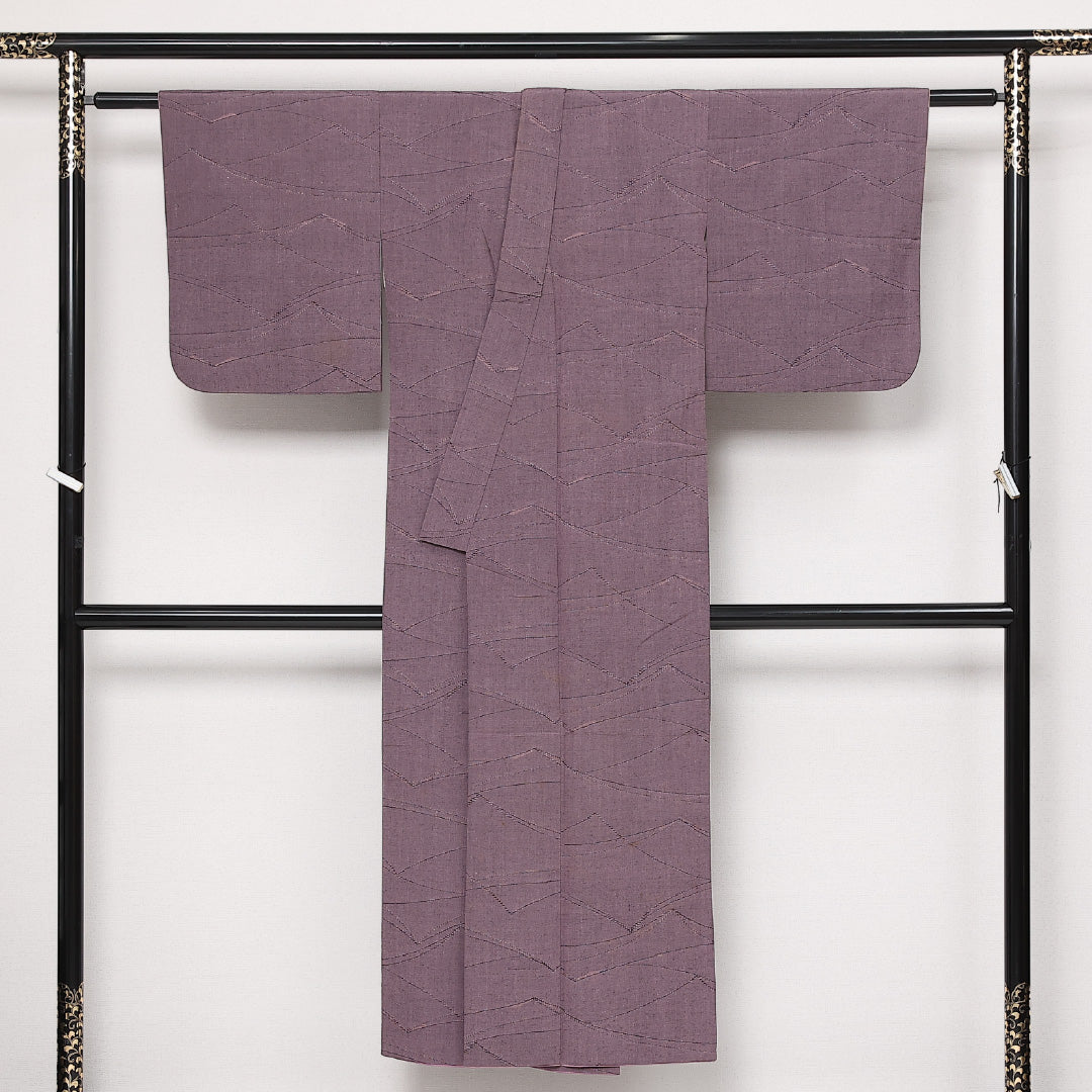 洗える着物 木綿の紬 袷 身丈144cm 裄丈62cm 木綿 Cランク カジュアル バチ衿 XSサイズ 創作柄 紫系 LP 1223-13575