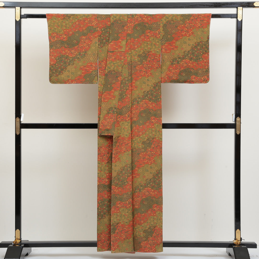 小紋 袷 身丈157cm 裄丈65cm 正絹 Aランク Mサイズ 広衿 インフォーマル 吉祥文様 道長取り 緑系 1221-00964