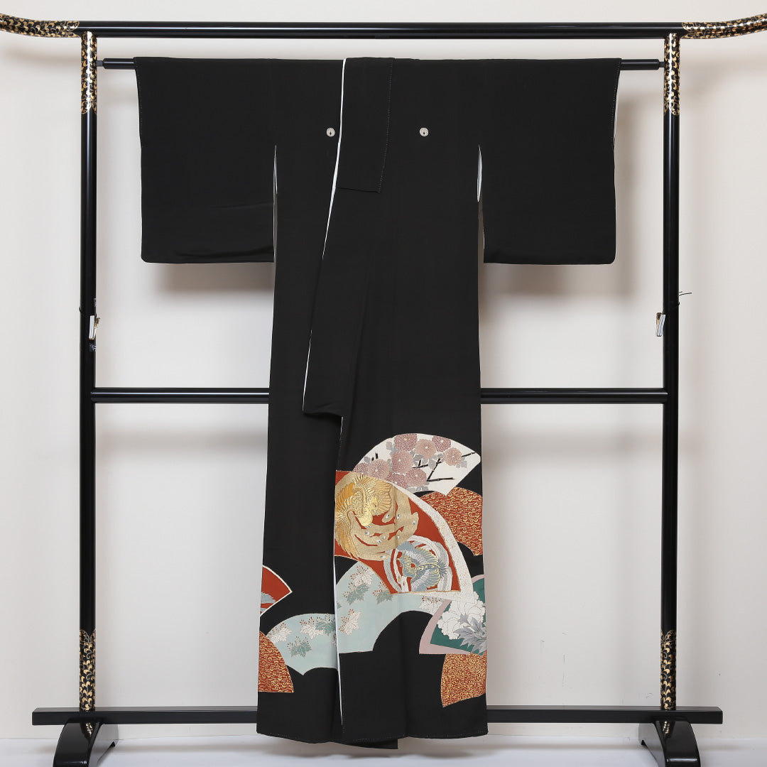 黒留袖 五つ紋 丸に抱き名荷 身丈156cm 裄丈63cm Bランク 正絹 袷 比翼 広衿 M 唐織 鳳凰 扇 フォーマル 黒系 1211-F0185