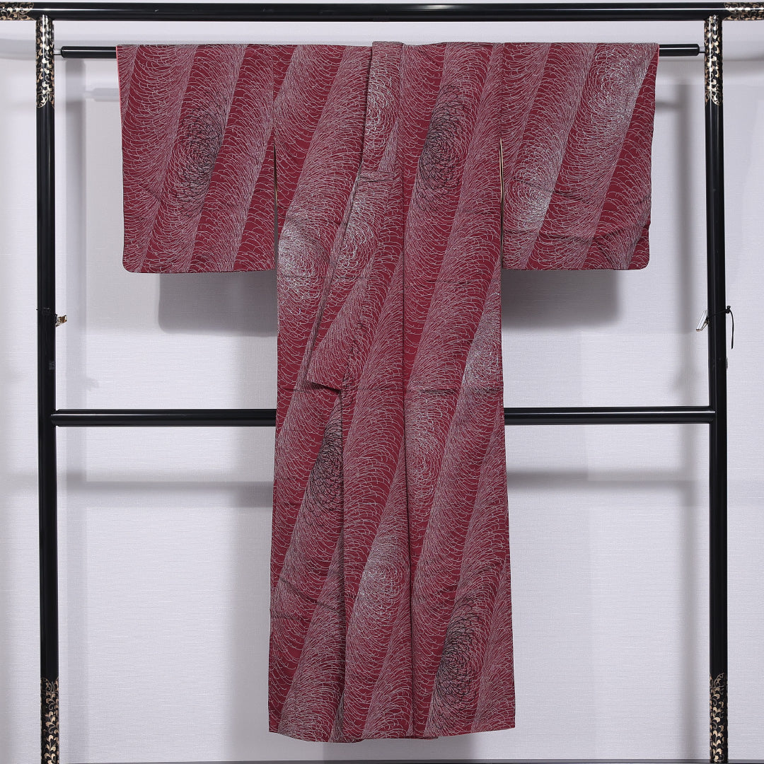 アンティーク お召 袷 身丈145cm 裄丈62cm 正絹 Aランク バチ衿 XSサイズ 菊 赤系 M4 1222-11853