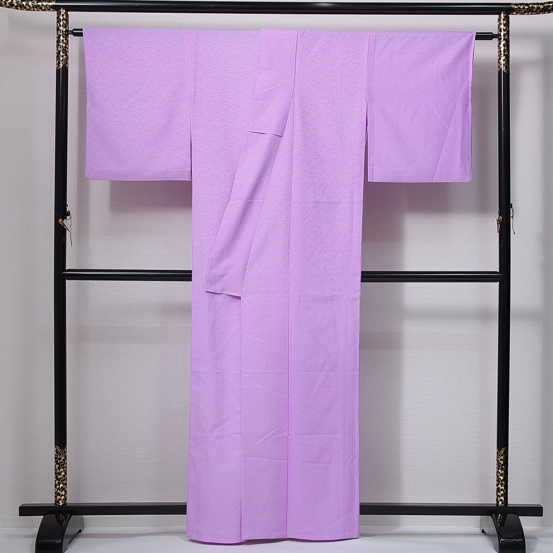 色無地 洗える着物 単衣 身丈161cm 裄丈65cm ポリエステル Sランク Lサイズ 広衿 インフォーマル 紋意匠 芝草 紫系 1214-14990