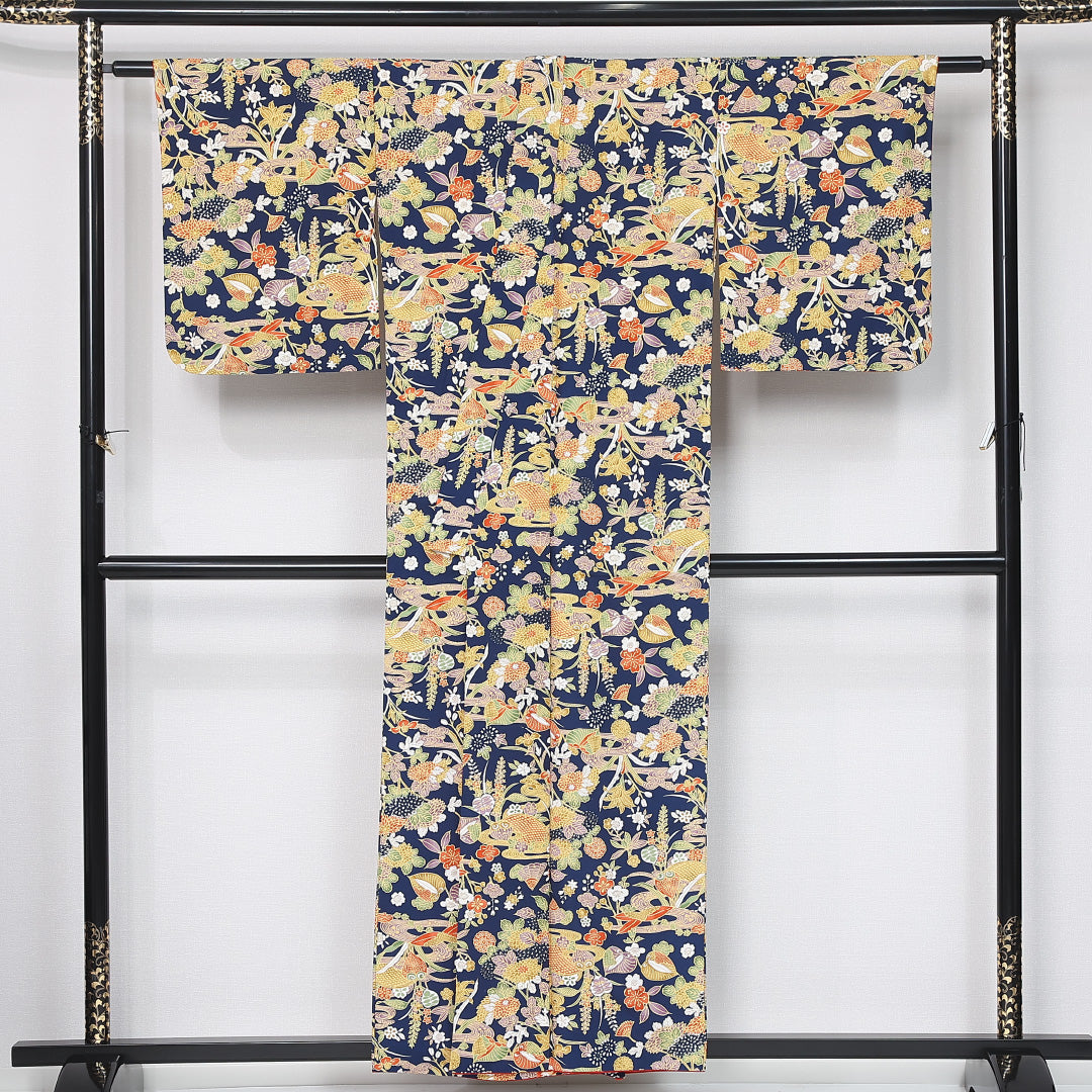 小紋 身丈155cm 裄丈66cm Aランク M 正絹 袷 バチ衿 吉祥文様 花柄 植物柄 京紅型 カジュアル 紺系 1215-12032