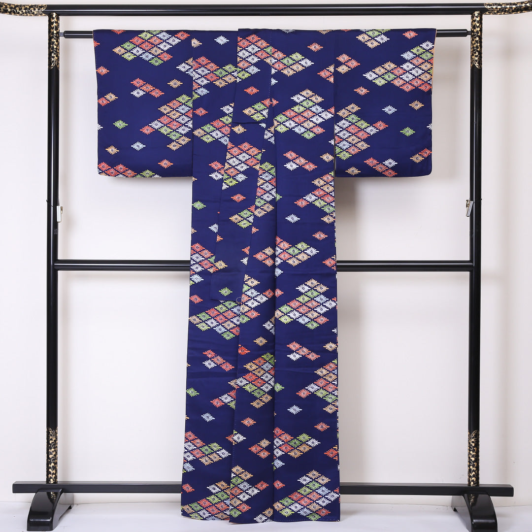 洗える着物 小紋 袷 身丈163cm 裄丈63cm ポリエステル Sランク インフォーマル 広衿 Lサイズ 菊菱 紺系 RP 1221-01970