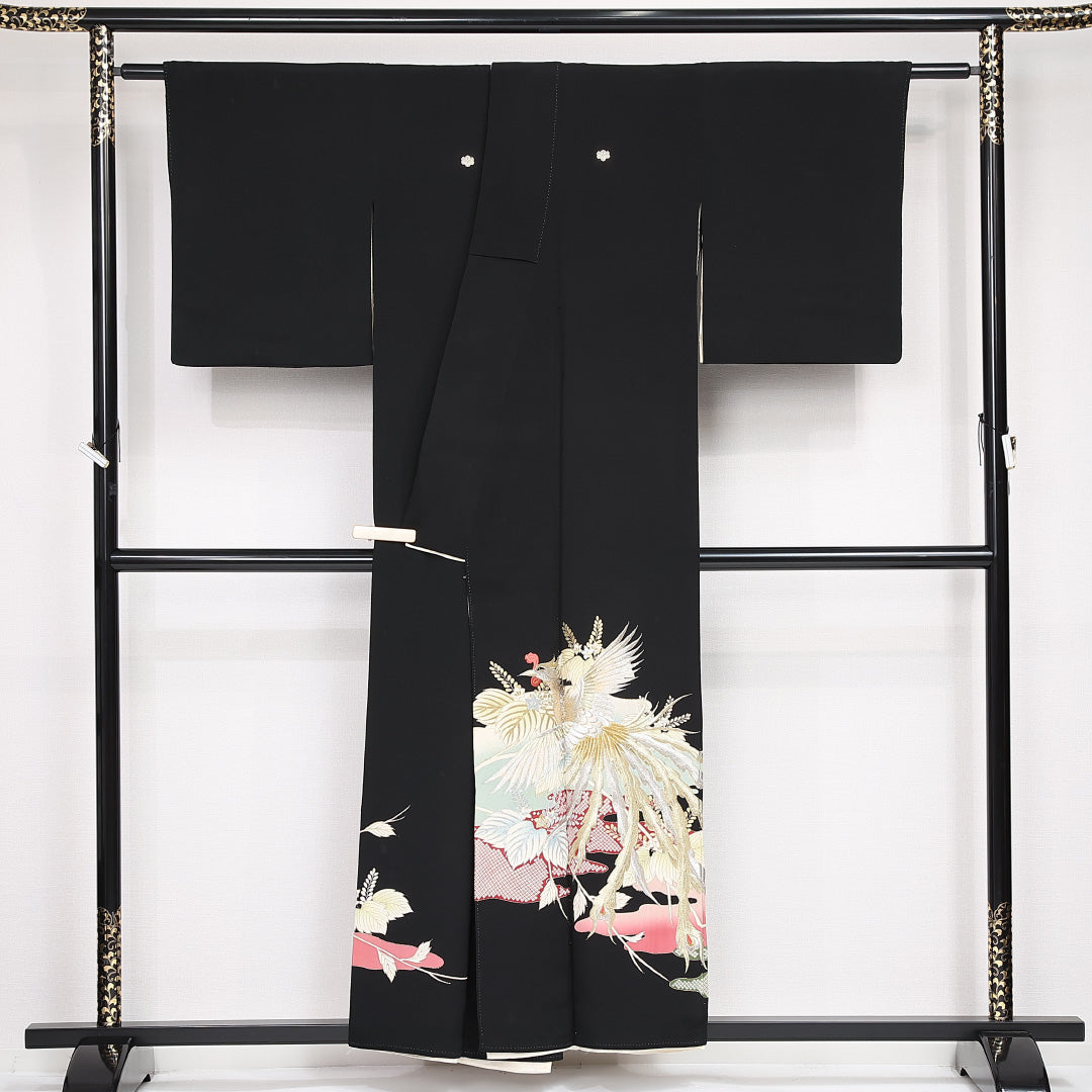 黒留袖 五つ紋 五三桐 身丈154cm 裄丈64cm Bランク 正絹 袷 比翼 広衿 S 刺繍 鳳凰 桐 フォーマル 古典的 格調高い 黒系 1211-F0530