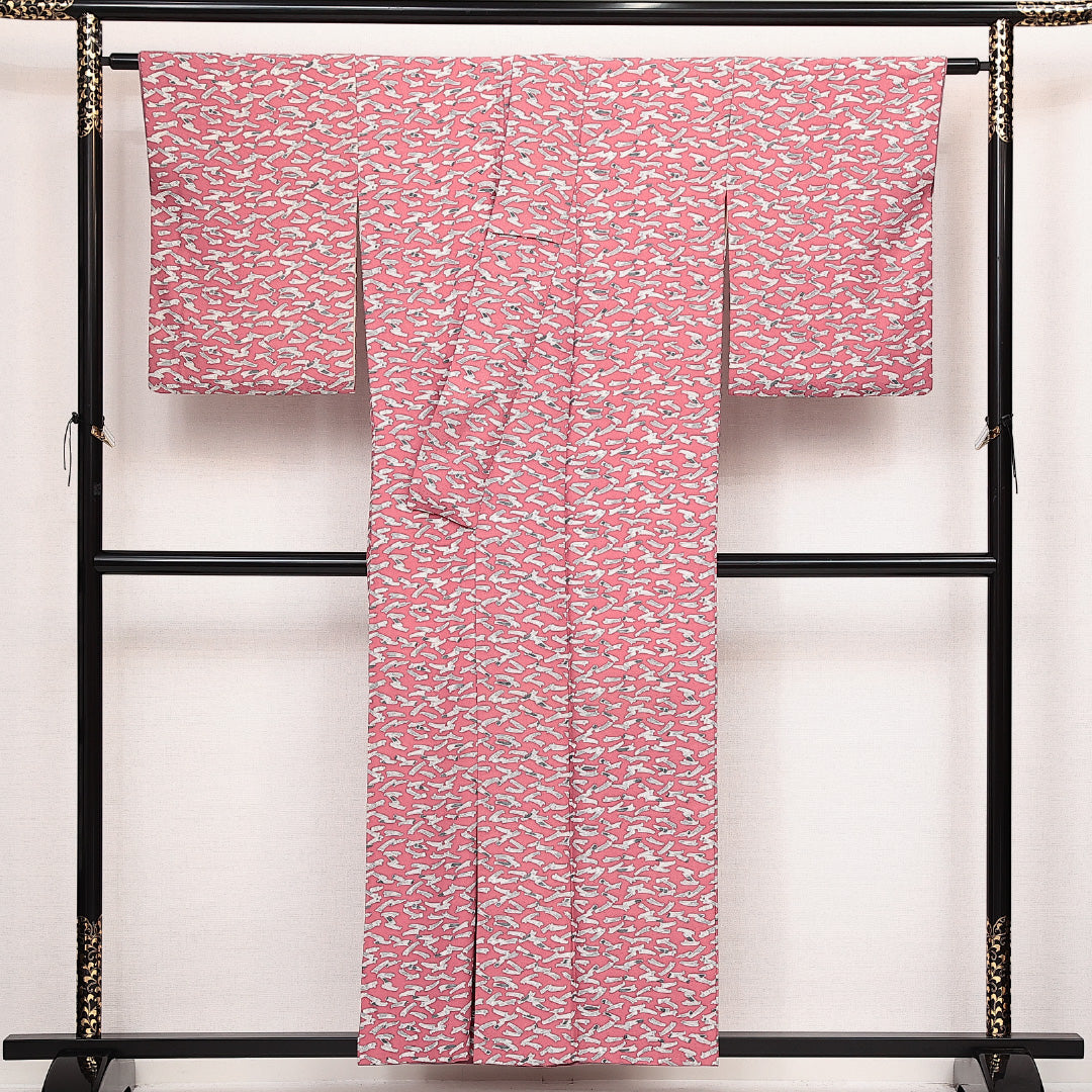 小紋 袷 身丈159cm 裄丈63cm 正絹 Sランク インフォーマル 広衿 Mサイズ 楽器 ピンク系 RP 1221-14089