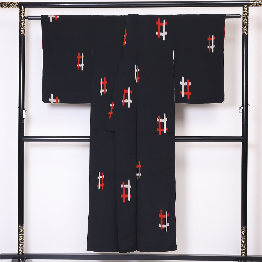 お召 袷 身丈149cm 裄丈63cm 正絹 Bランク XSサイズ バチ衿 インフォーマル 井絣 黒系 1265-01930