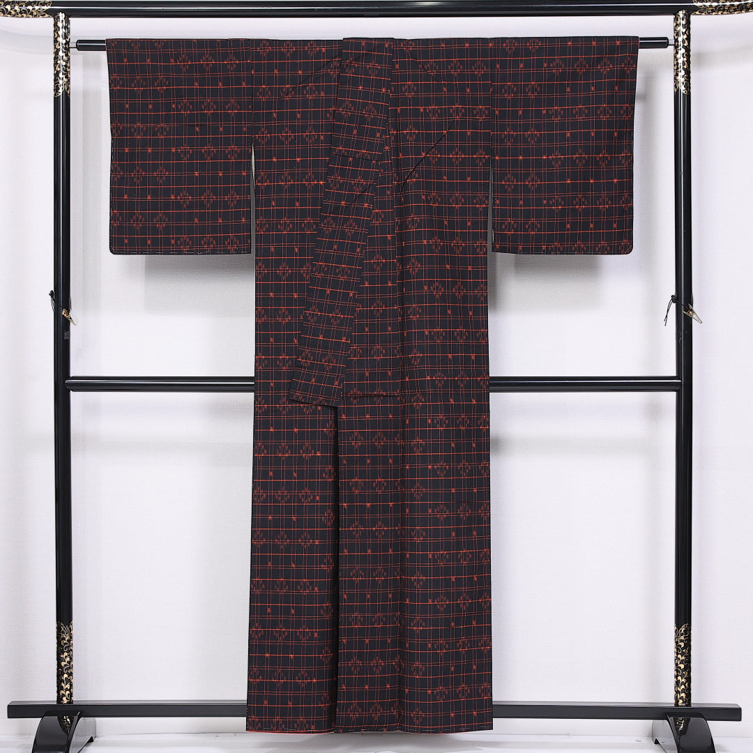 紬 袷 身丈157cm 裄丈63cm 正絹 Cランク カジュアル 広衿 Mサイズ 格子 黒系 LP 1223-11334