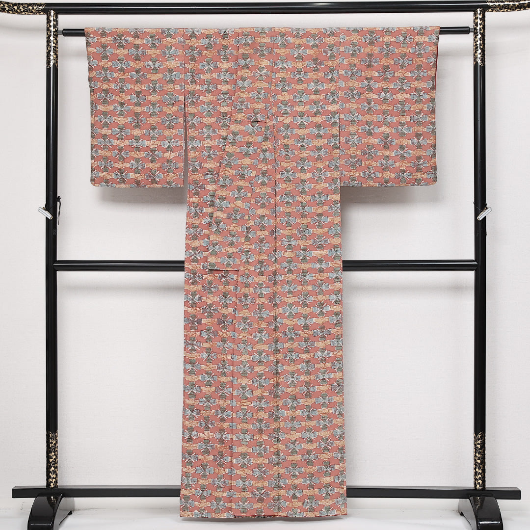 小紋 袷 身丈159cm 裄丈61cm 正絹 Aランク インフォーマル 広衿 Mサイズ 花柄 ピンク系 HP 1221-13629