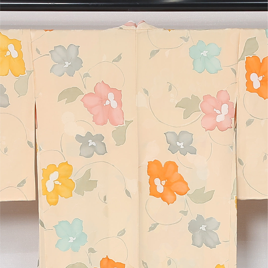 羽織 袷 身丈78cm 裄丈61cm 正絹 Aランク カジュアル Sサイズ 雪輪 草花 ベージュ系 HP 1232-12105