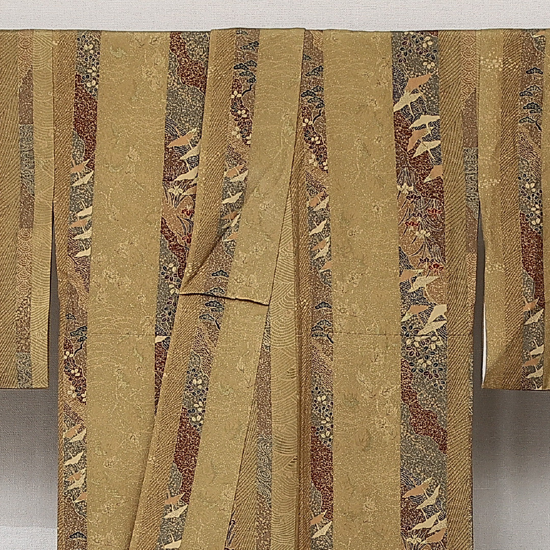 小紋 袷 身丈162cm 裄丈62cm 正絹 Sランク インフォーマル 広衿 Lサイズ 金彩 鷺 菖蒲 松 茶系 RP 1221-14174