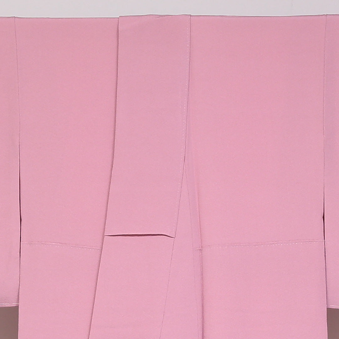 未使用品 色無地 (ちりめん) 袷 身丈161cm 裄丈62cm 正絹 Sランク 一つ紋 (四方瓜に花角) セミフォーマル 広衿 Lサイズ 落款 無地 ちりめん ピンク系 M4 1219-05182