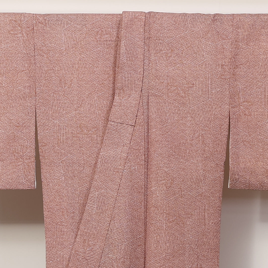 小紋(鮫) 洗える着物 単衣 身丈152cm 裄丈65cm ウール Sランク Sサイズ バチ衿 カジュアル 亀甲 植物柄 赤系 1215-02281