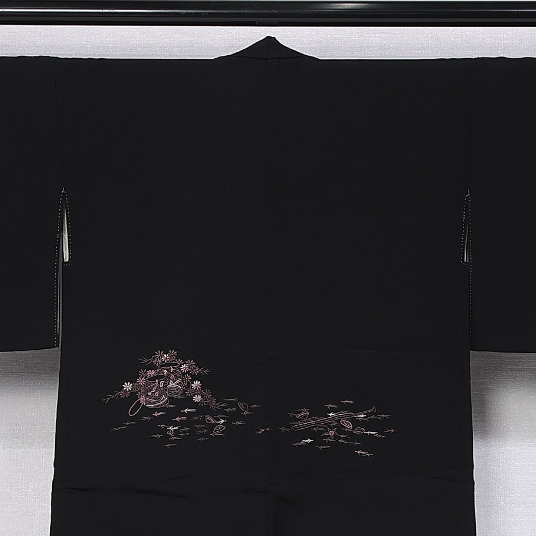 黒羽織 袷 身丈77cm 裄丈64cm 正絹 Aランク インフォーマル Mサイズ 刺繍 貝桶 菊 黒系 RP 1233-11122