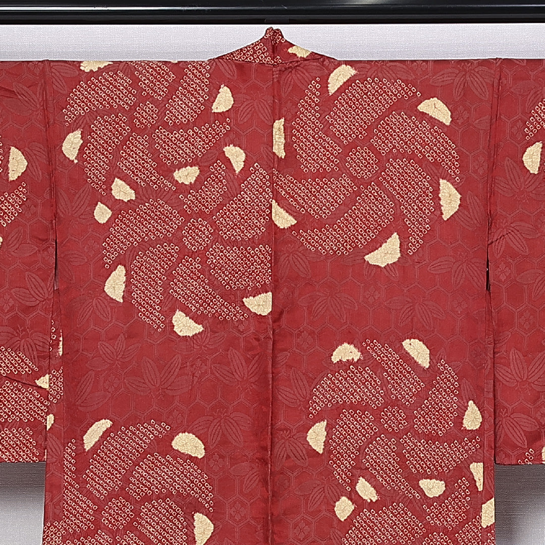 アンティーク 羽織 袷 身丈98cm 裄丈61cm 正絹 Cランク 紋意匠 (吉祥文様) Sサイズ 絞り 紐あり 花柄 赤系 PO 1232-10243