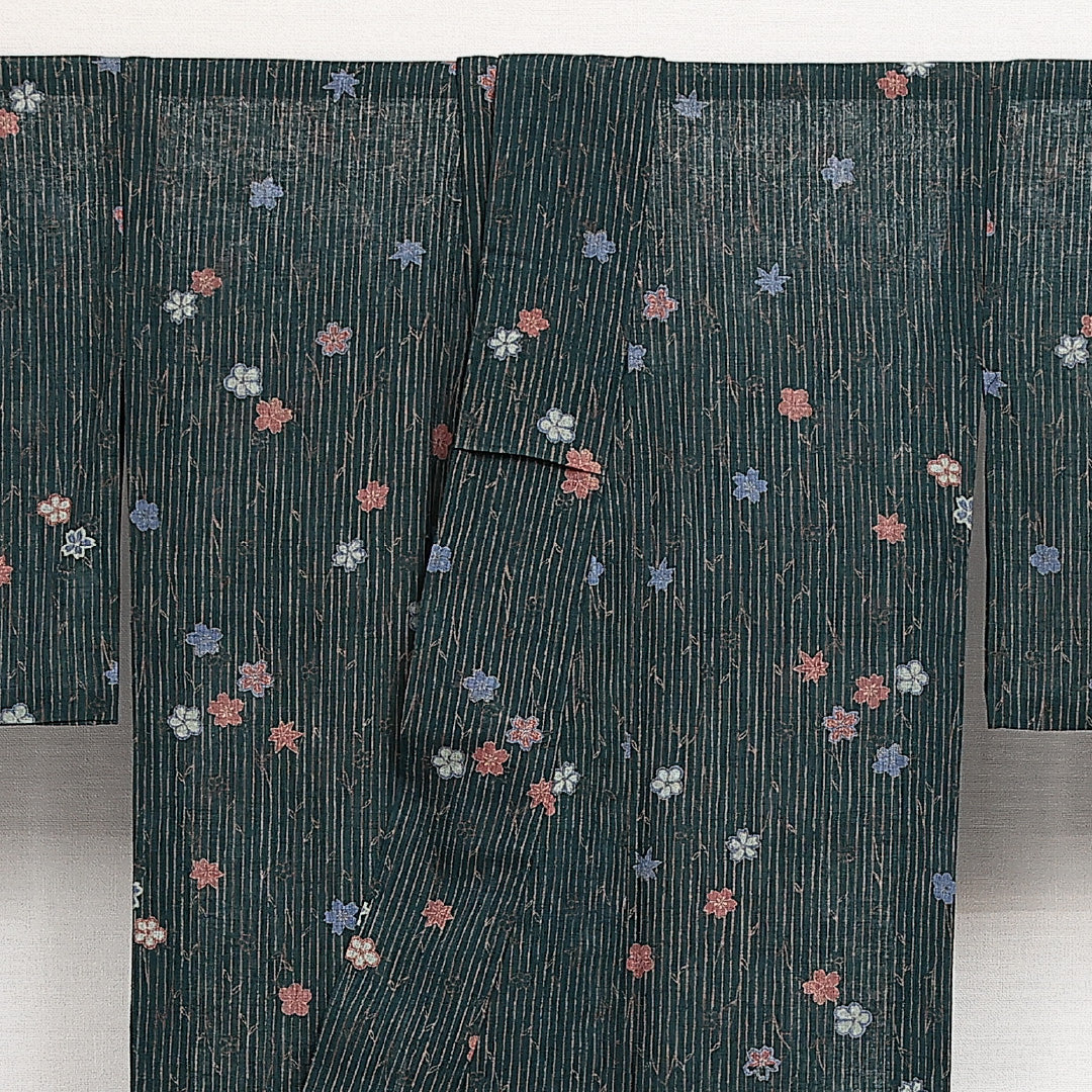 小紋 夏紬 洗える着物 身丈156cm 裄丈65cm Sランク ポリエステル 広衿 Mサイズ カジュアル 桜 紅葉 可憐 しとやか 緑系 1215-14027