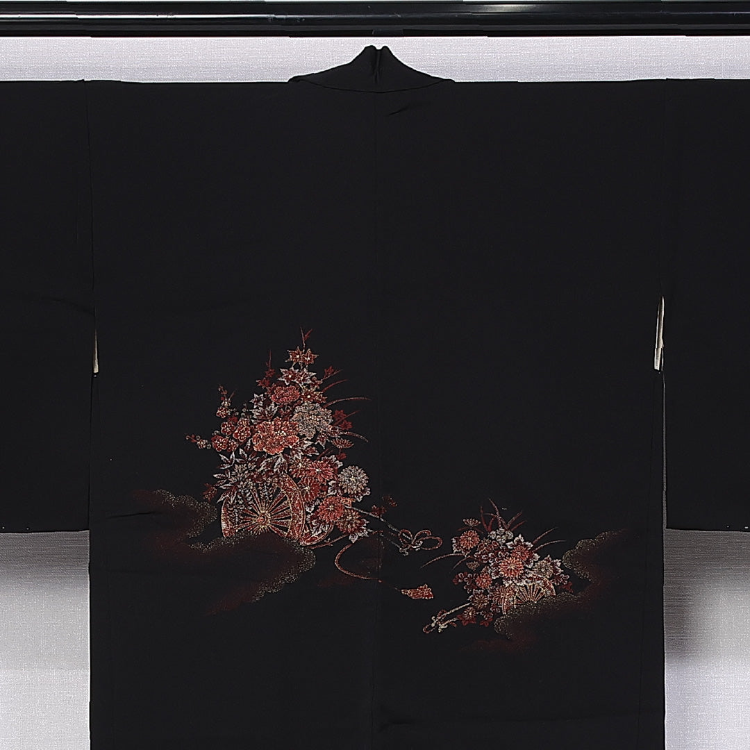 黒羽織 (お召) 袷 身丈83cm 裄丈64cm 正絹 Sランク インフォーマル Mサイズ 絵羽羽織 漆糸 しつけ糸 花車 黒系 RP 1233-11080