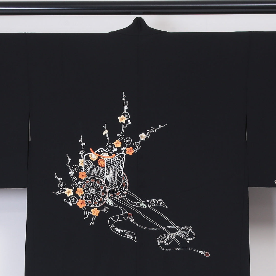 黒羽織 袷 身丈78cm 裄丈64cm 正絹 Sランク インフォーマル Mサイズ 蘇州刺繍 相良刺繍 紐あり 花車 黒系 PO 1233-05877