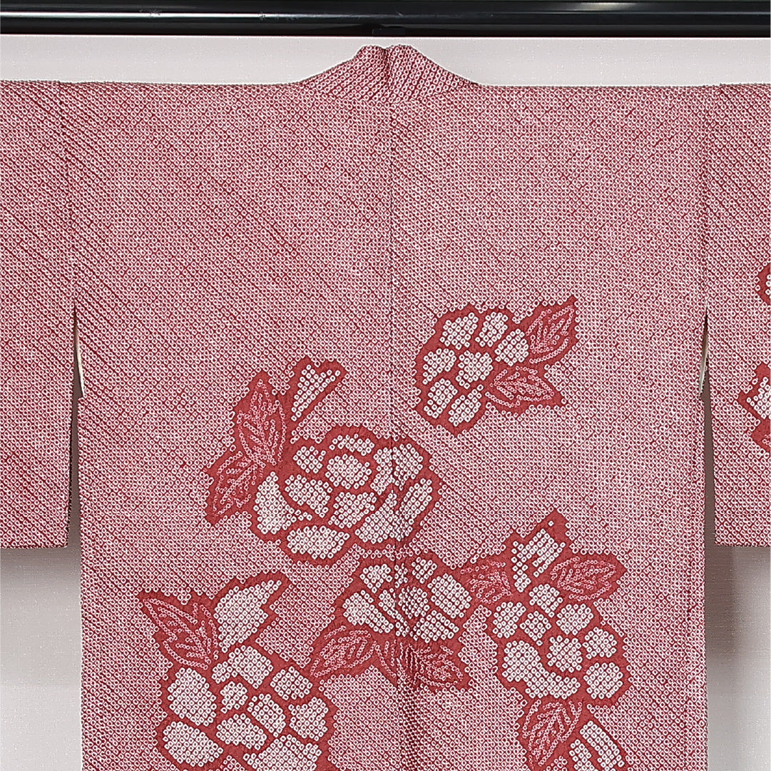 絵羽羽織 (総絞り) 袷 身丈80cm 裄丈65cm 正絹 Bランク インフォーマル Mサイズ 紐あり 花柄 赤系 LP 1234-12618